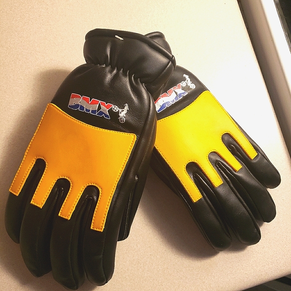 Vintage Oldschool BMX Gloves Tagged Medium/Large - Picture 1 of 5